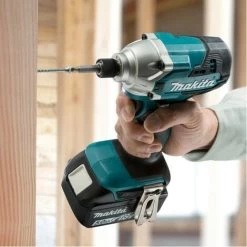 Makita - Visseuse à Chocs 18 V Li-Ion 155 Nm Sans Batterie Ni Chargeur - DTD156Z -Clé Soldes Magasin 18035128 2