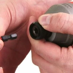 .MILWAUKEE. Visseuse à Chocs COMPACT 18V 1/4" Hex 2 Batteries 4Ah, Chargeur, En Coffret - Milwaukee M18 CBLID-402C -Clé Soldes Magasin 29784831 3