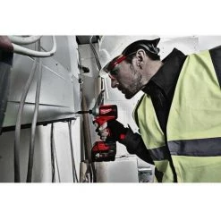 .MILWAUKEE. Visseuse à Chocs COMPACT 18V 1/4" Hex 2 Batteries 4Ah, Chargeur, En Coffret - Milwaukee M18 CBLID-402C -Clé Soldes Magasin 29784831 4